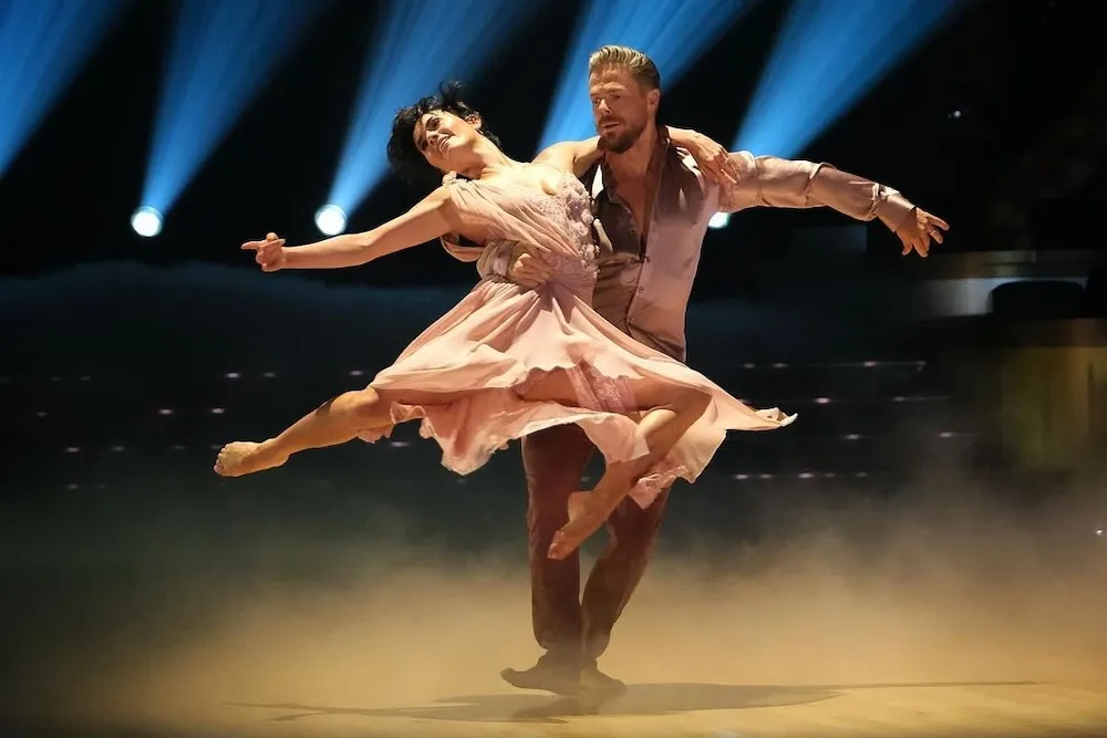 Derek Hough, Hayley Erbert Celebrate Her ‘DWTS’ Return With Emotional Routine