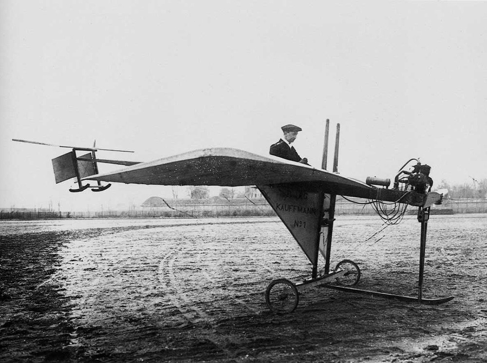 Stunning Photos Capture the Early Days of Aviation, 1890s-1930s