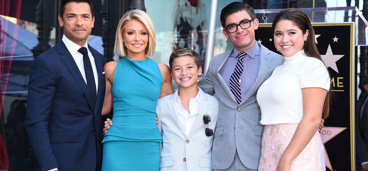 Kelly Ripa and Mark Consuelos’ son Michael turns 27 years old and people can’t believe what he looks like